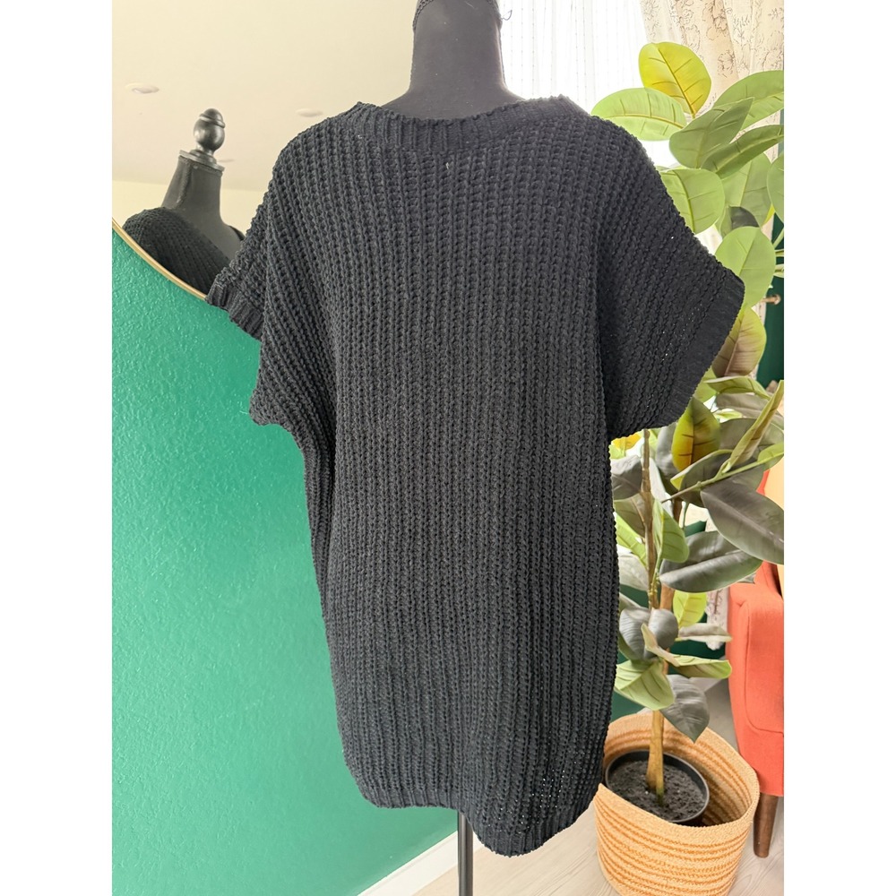 POL Black Chenille Oversized V Neck Short Sleeve Sweater Size M‎ Boho Minimalist - Picture 4 of 9